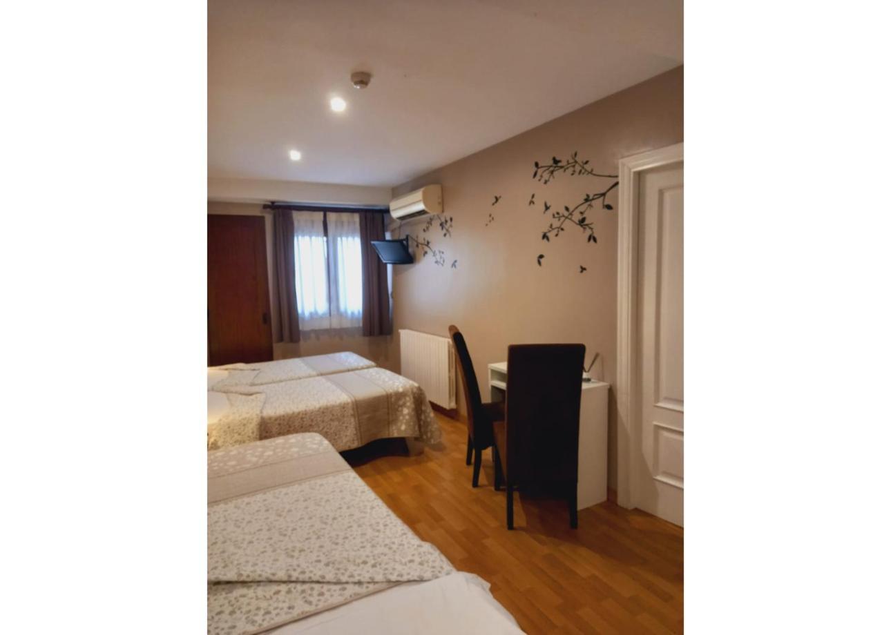 Double Room with Extra Bed,1549325242:JPEG